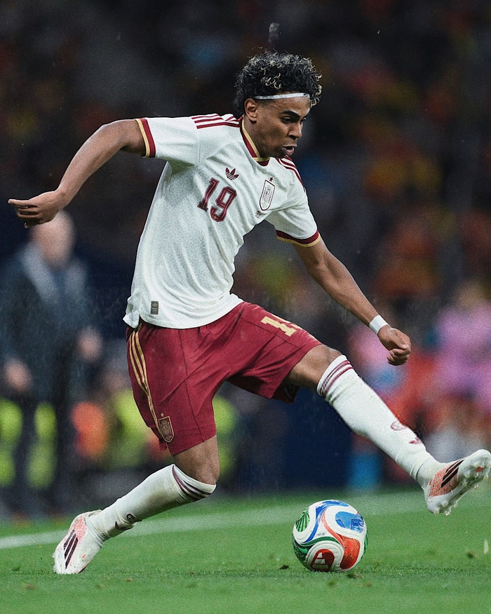 亚马尔世界杯首秀引爆全球关注