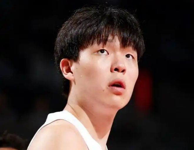 杨瀚森连中7球率队追分难救主 撕裂之城混音不敌