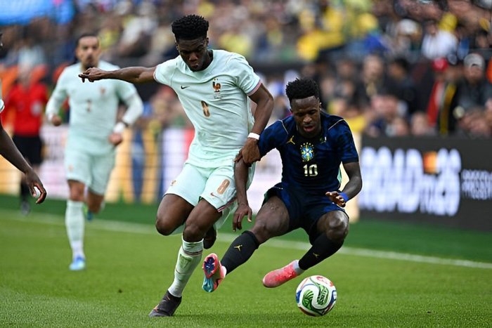 琼阿梅尼皇马之路：从波尔多新星到战术核心的