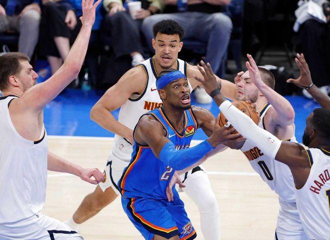 东契奇因伤遗憾落选，文班亚马小卡稳坐最佳阵