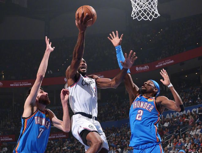 东契奇因伤遗憾落选，文班亚马小卡稳坐最佳阵