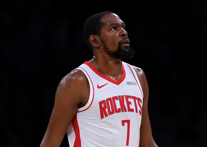 杜兰特复出遭詹姆斯压制，生涯第三冠或成泡影